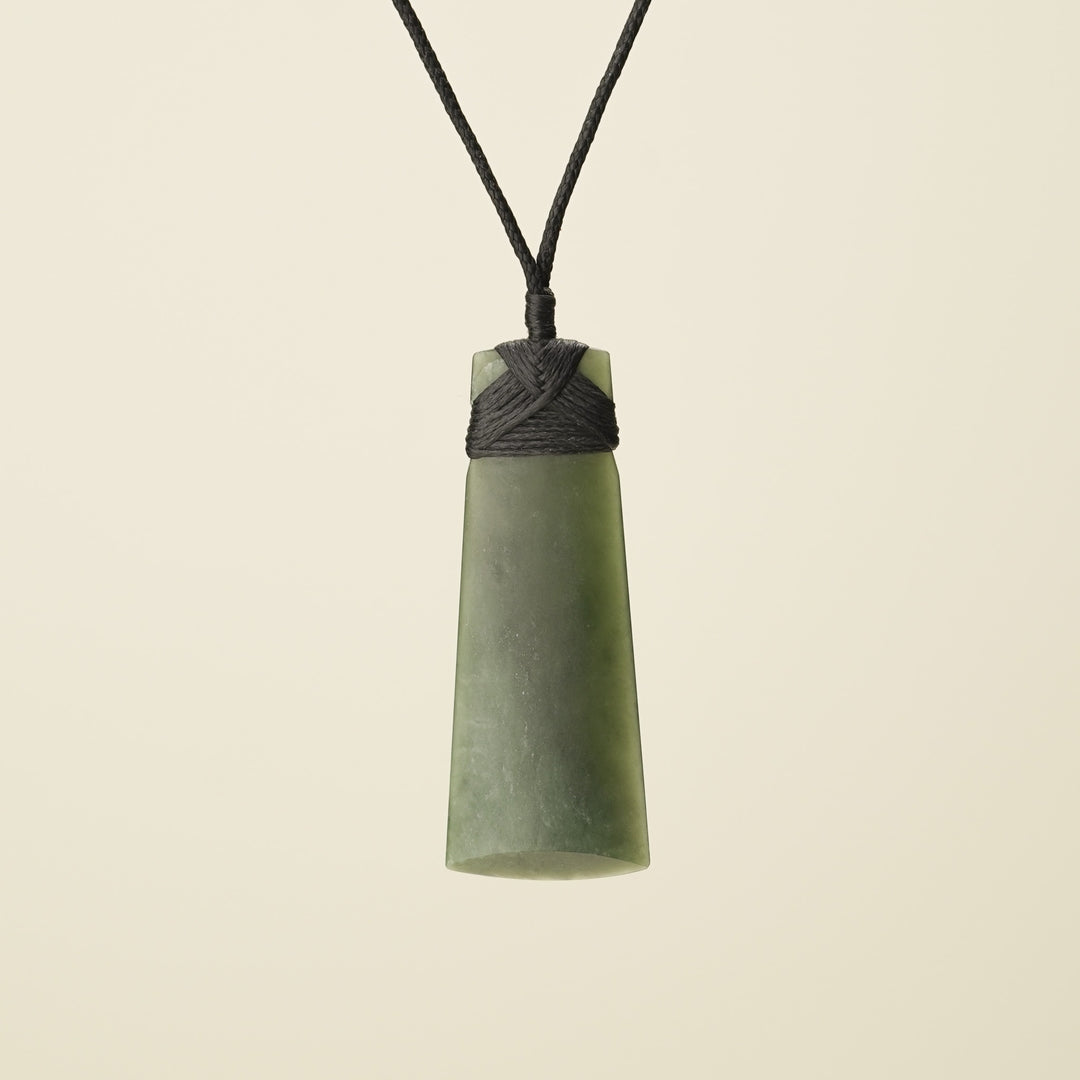 Toki Medium Kawakawa Pounamu Pendant