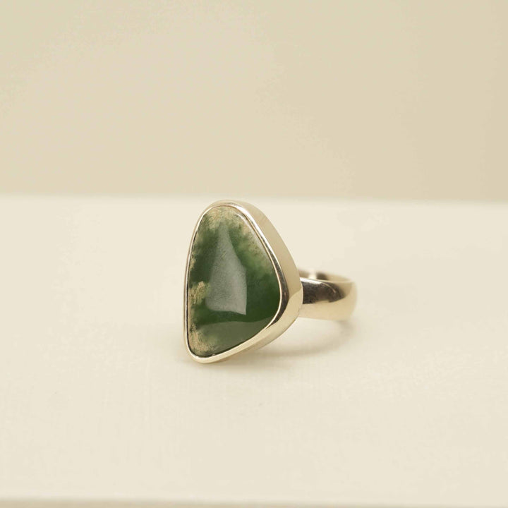 Flower (Putiputi) Pounamu 9ct Gold Ring
