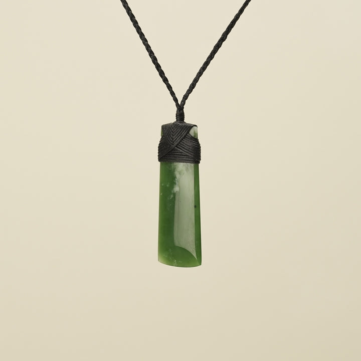 Toki Kahurangi Pounamu Medium Black Binding