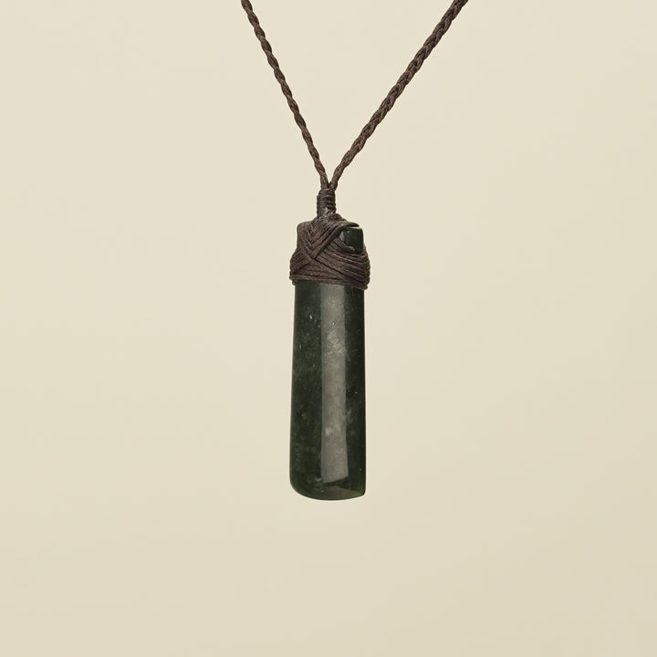 Kawakawa Toki Extra Small Pounamu Pendant
