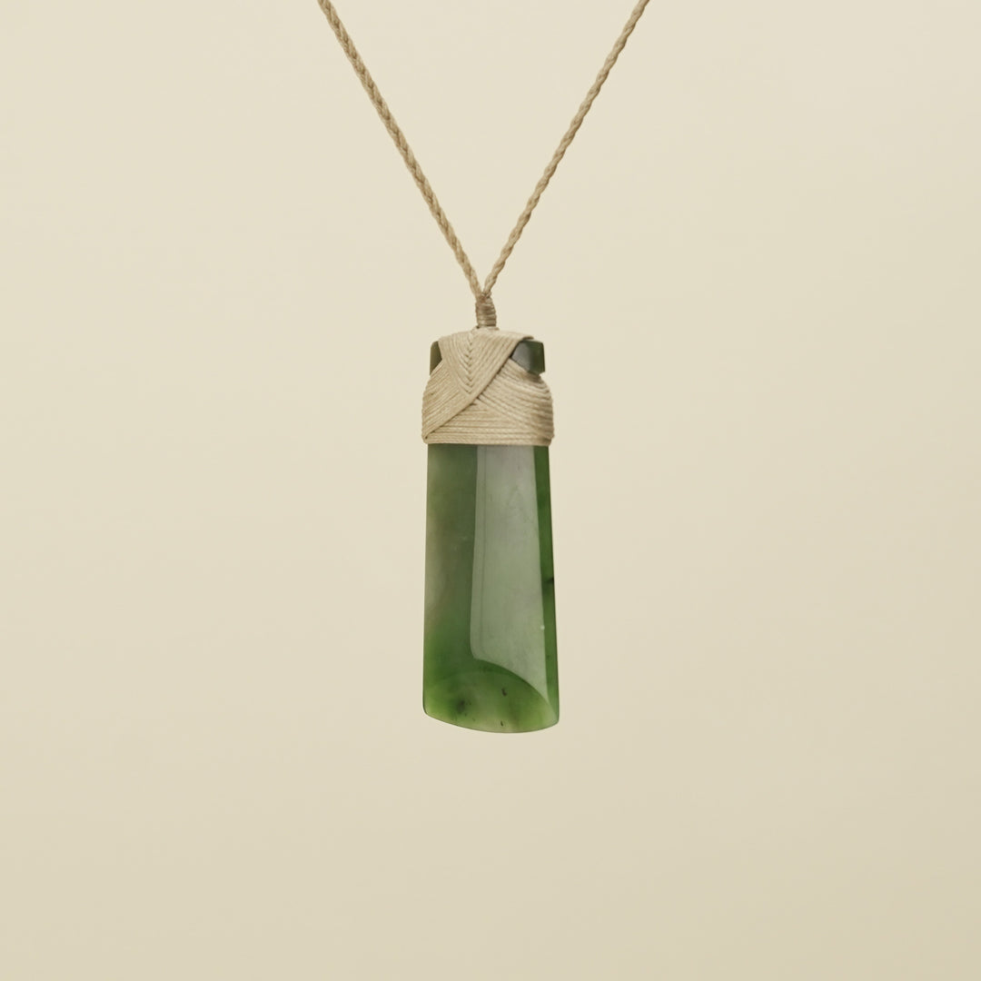 Medium Large Kahurangi Toki Pounamu Pendant Tan Binding