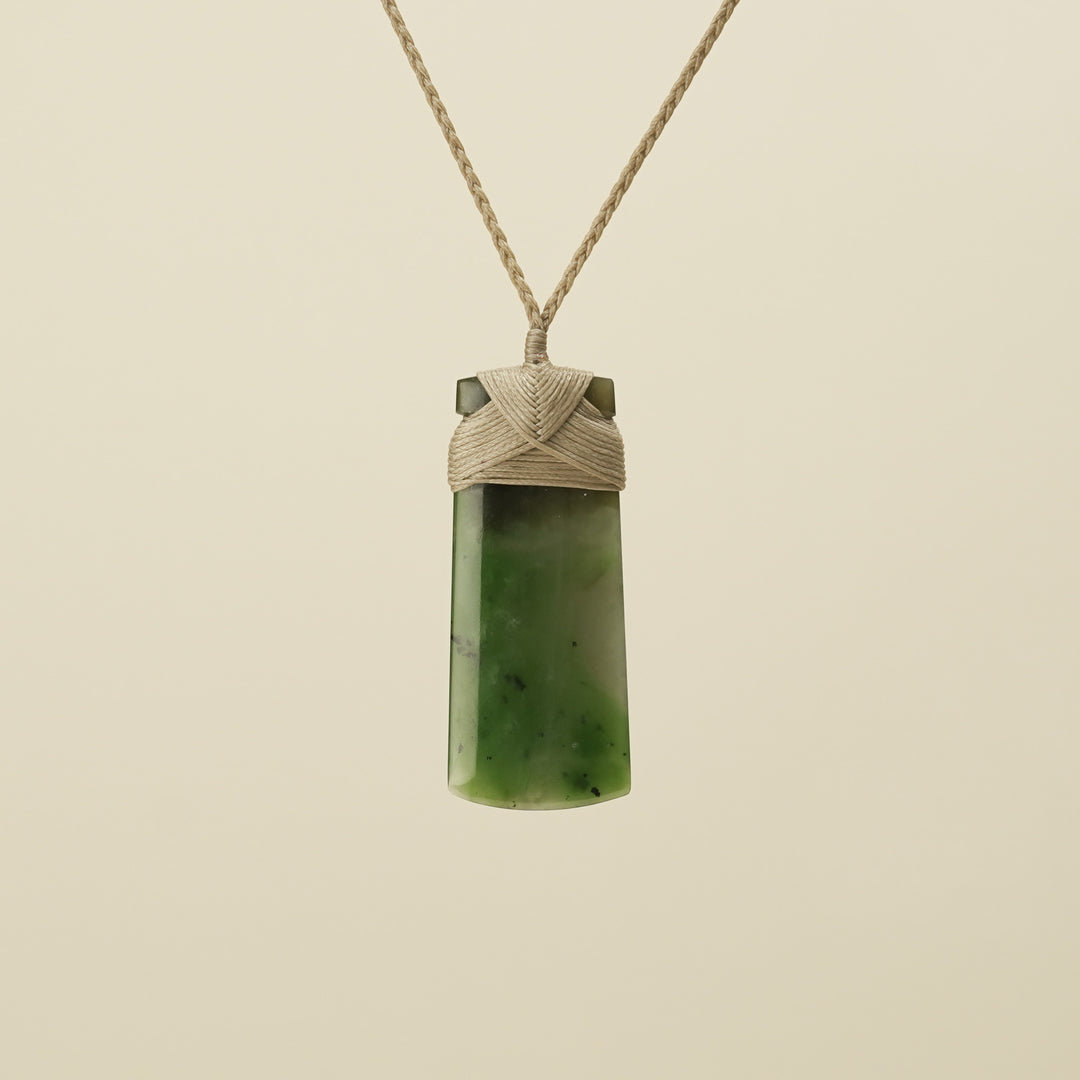 Medium Large Kahurangi Toki Pounamu Pendant Tan Binding