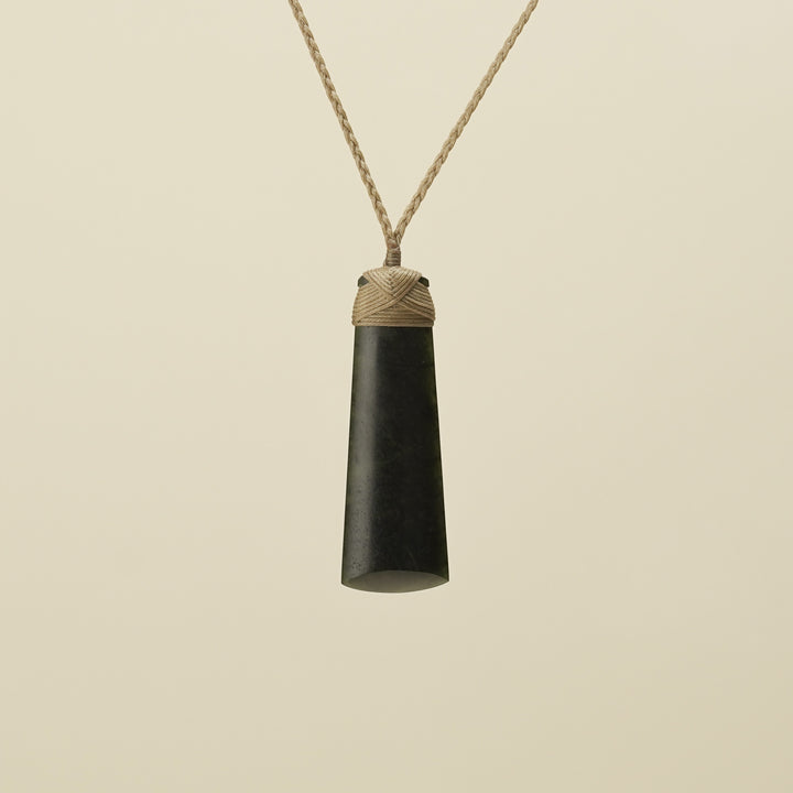 Matte Kawakawa Toki Pounamu Pendant Tan Binding