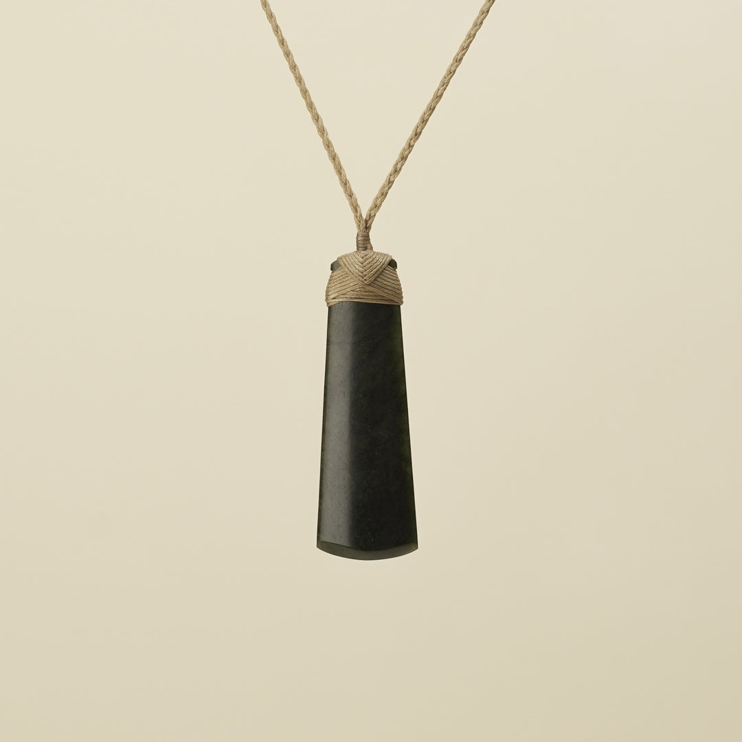 Matte Kawakawa Toki Pounamu Pendant Tan Binding