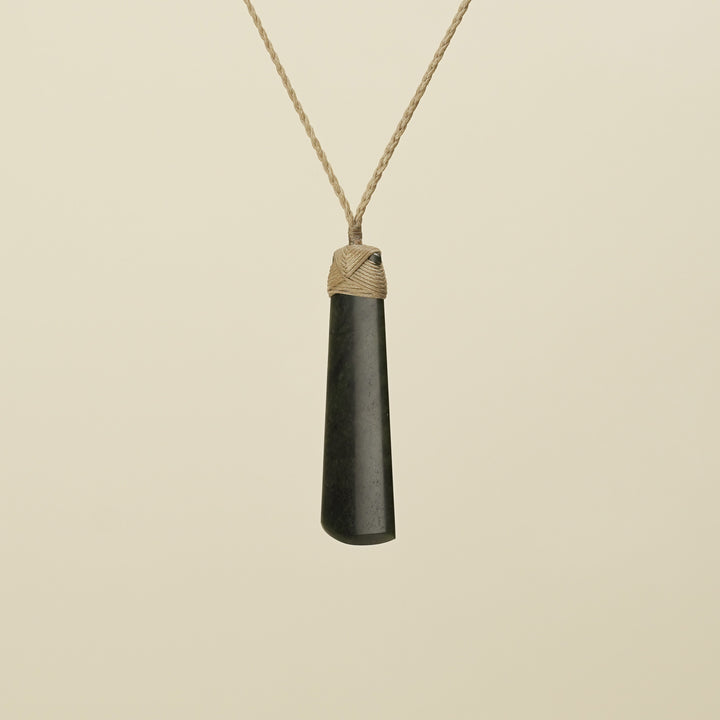 Matte Kawakawa Toki Pounamu Pendant Tan Binding