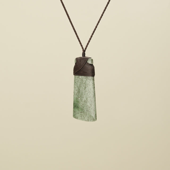Extra Large Inanga Pounamu Toki Brown Binding