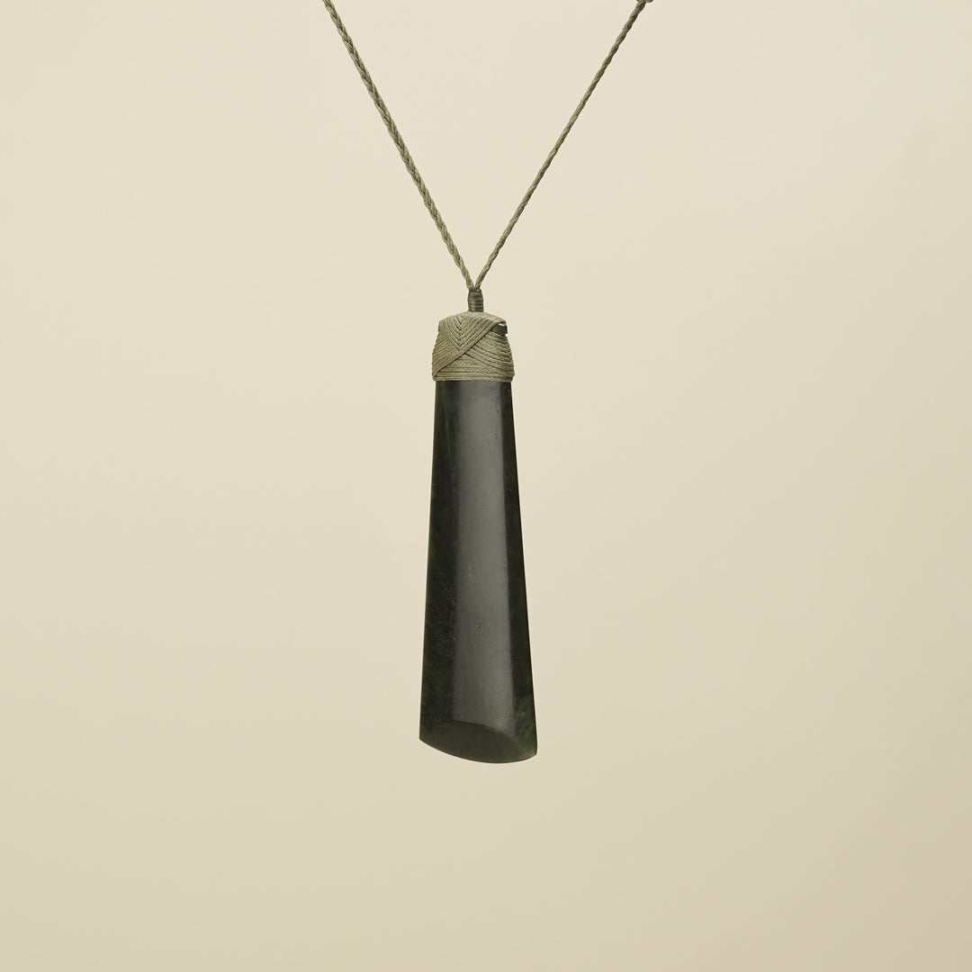 Toki Kawakawa Polished Pounamu XXL Khaki Binding