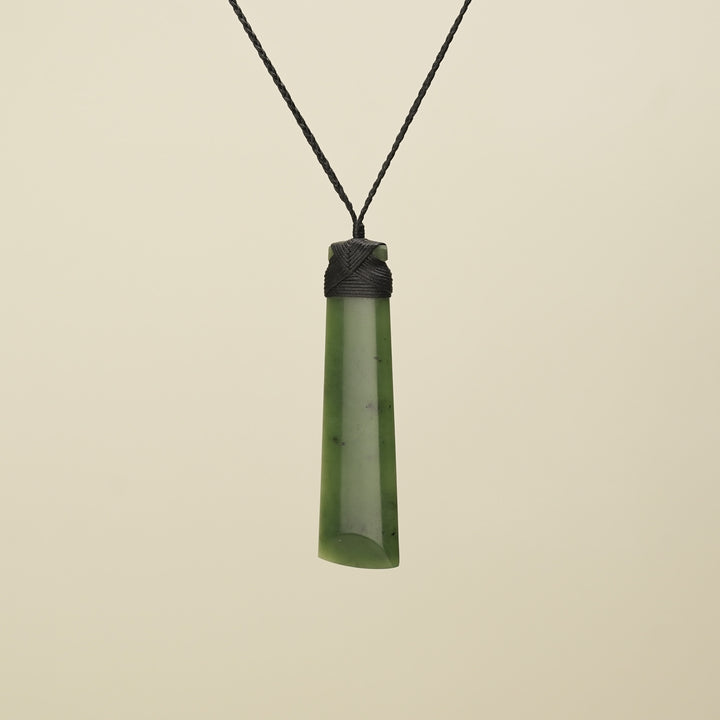 Extra Large Kahurangi Pounamu Toki Black Binding