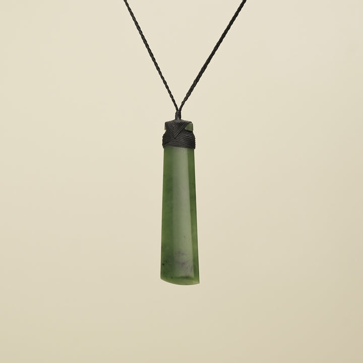 Extra Large Kahurangi Pounamu Toki Black Binding
