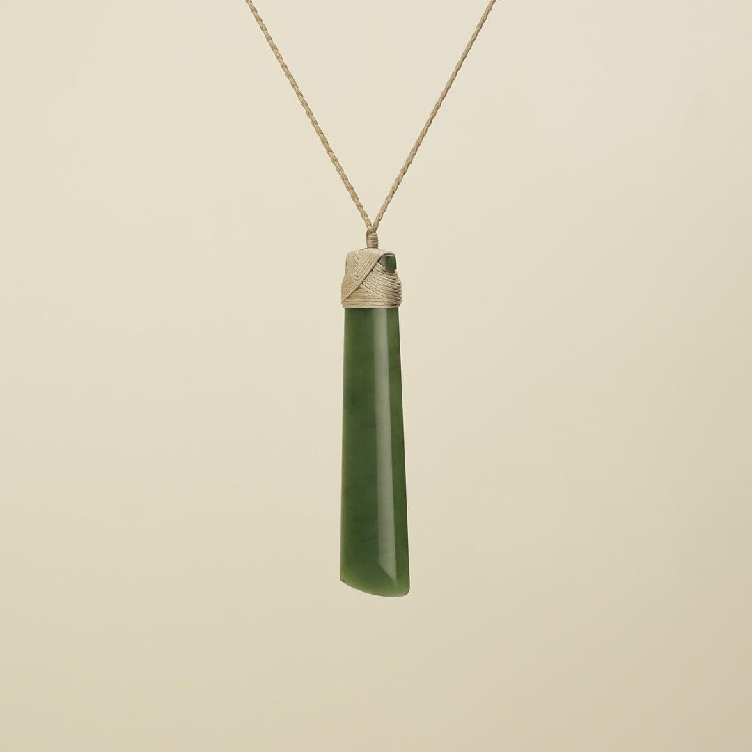 XXL Kahurangi Pounamu Toki Tan Binding