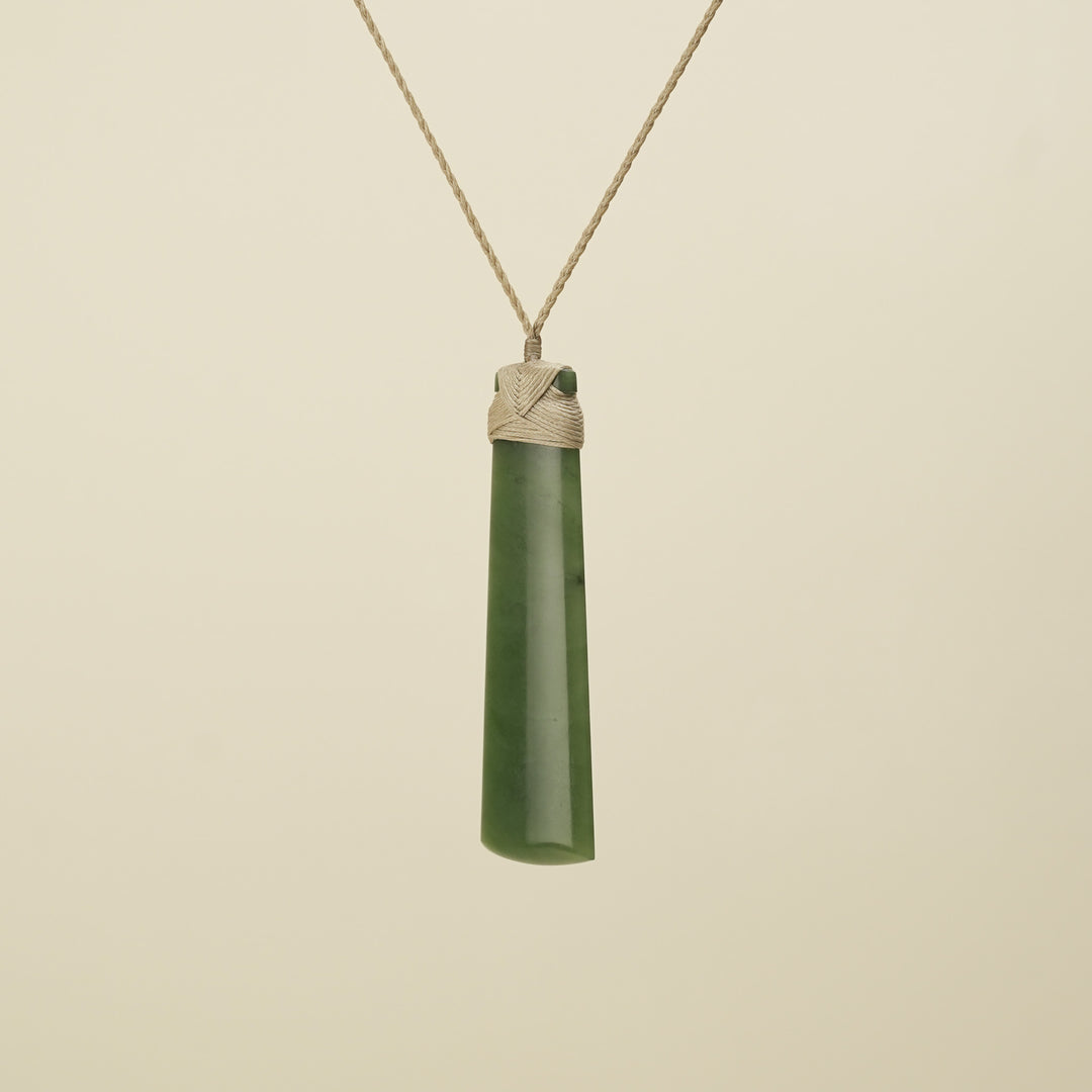 XXL Kahurangi Pounamu Toki Tan Binding