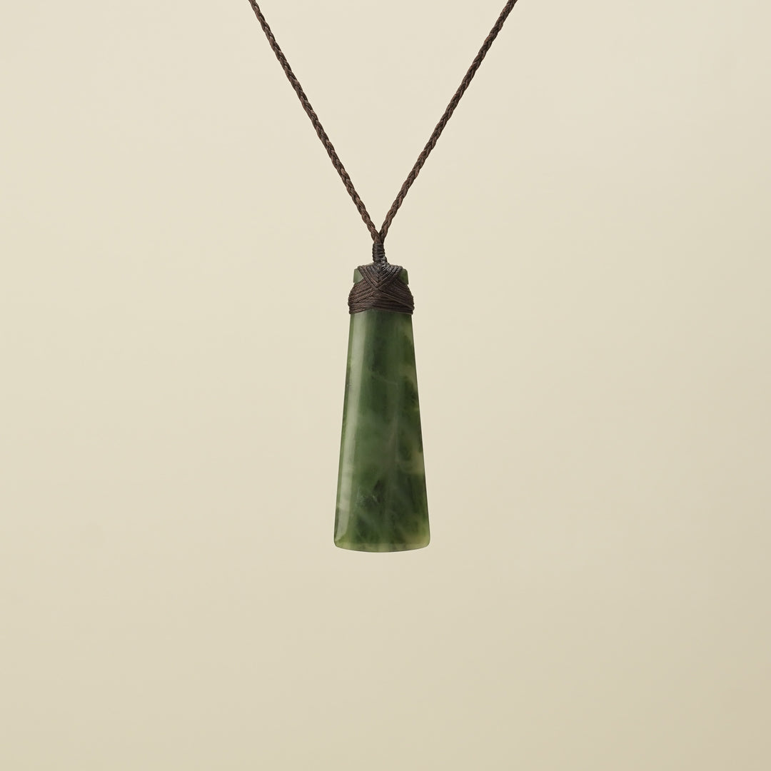 Large Kahurangi Pounamu Toki Pendant