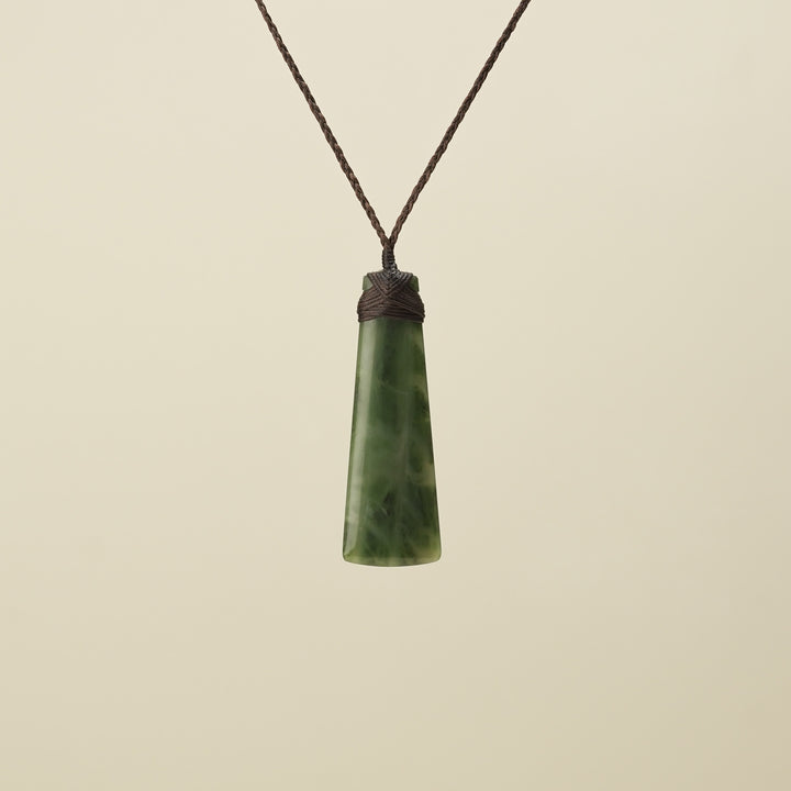 Large Kahurangi Pounamu Toki Pendant