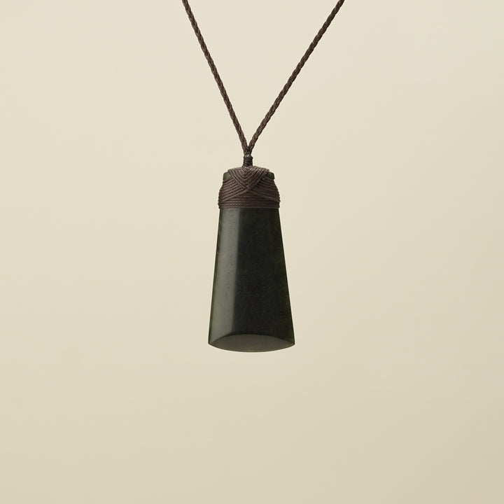 Toki Kawakawa Polished Pounamu Large Brown Binding