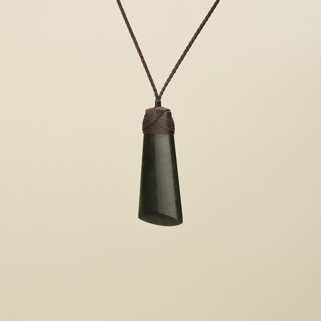 Toki Kawakawa Polished Pounamu Large Brown Binding