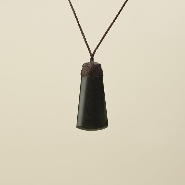 Toki Kawakawa Polished Pounamu Large Brown Binding