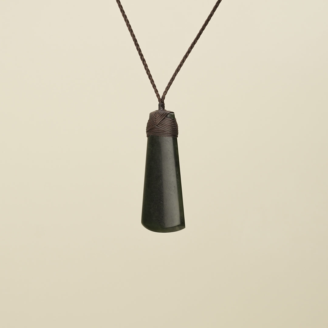 Toki Kawakawa Polished Pounamu Large Brown Binding