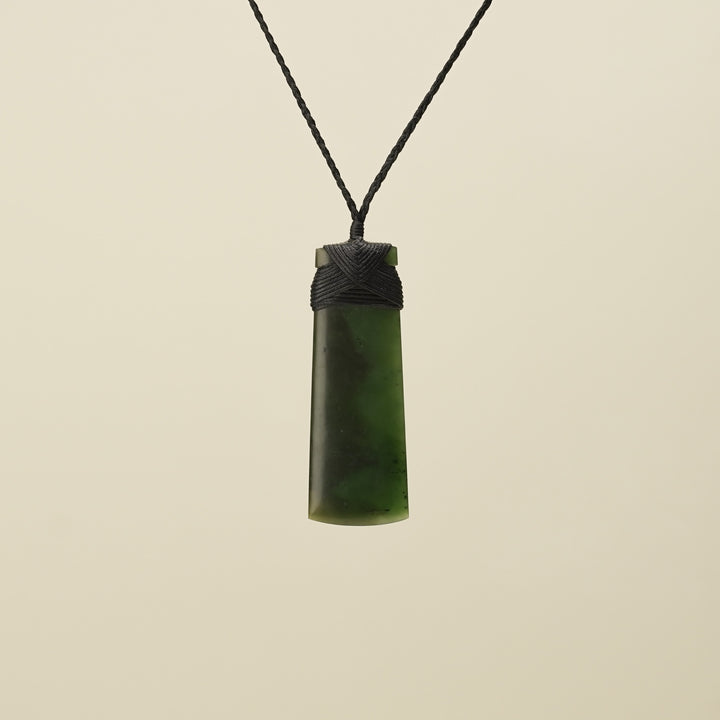 Toki Kahurangi Polished Pounamu Large Black Binding