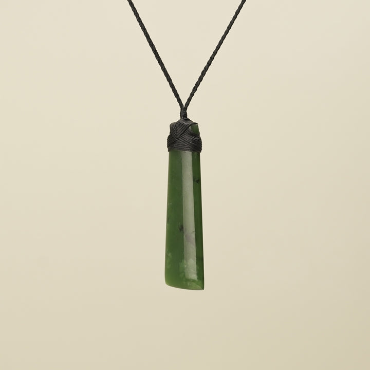 Toki Kawakawa Polished Pounamu Large Black Binding