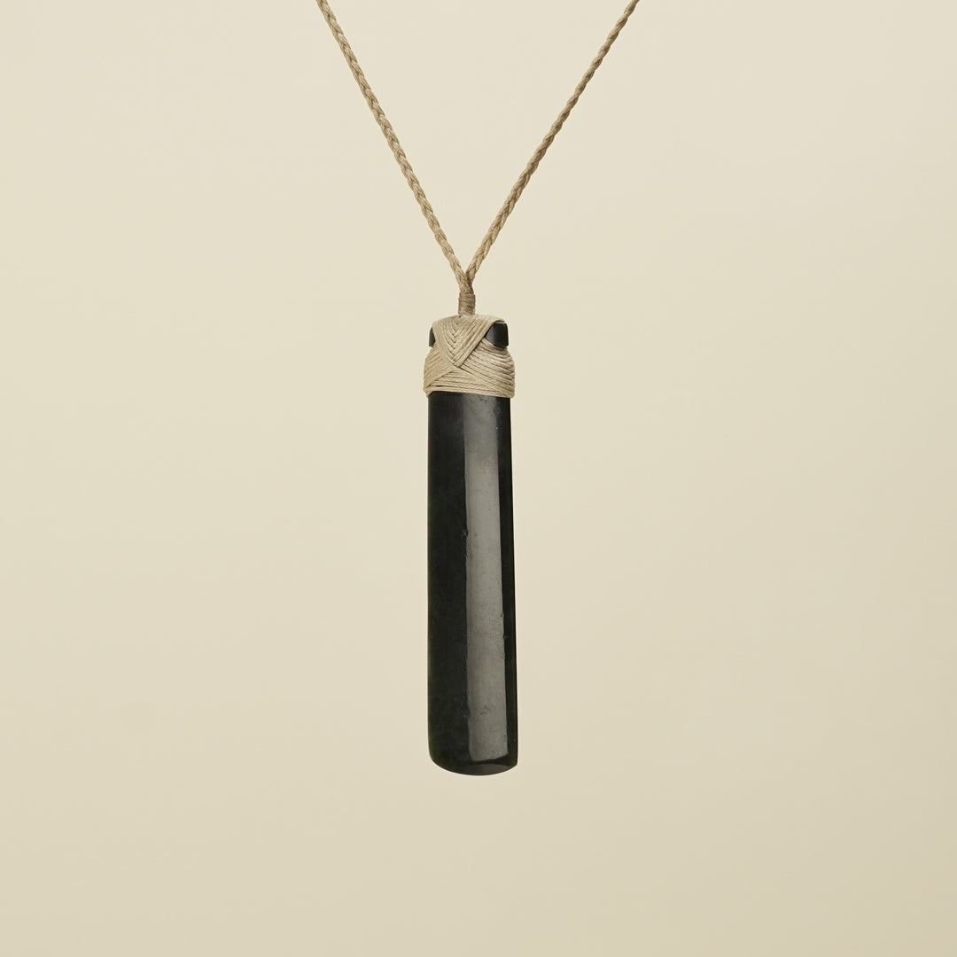 Toki Kawakawa Polished Pounamu Extra Large Tan Binding