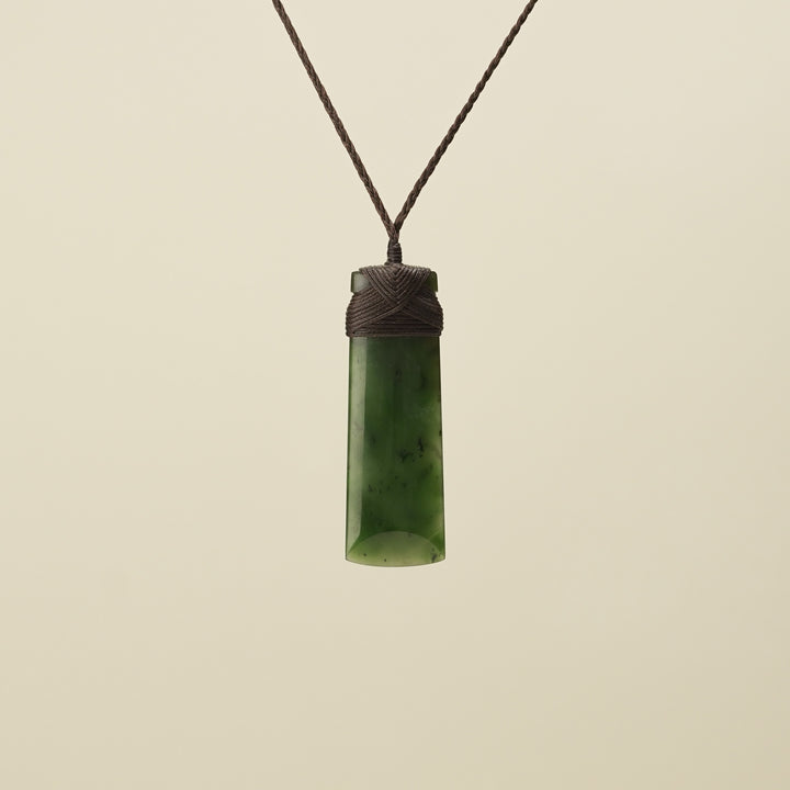 Toki Kahurangi Polished Pounamu Large Brown Binding