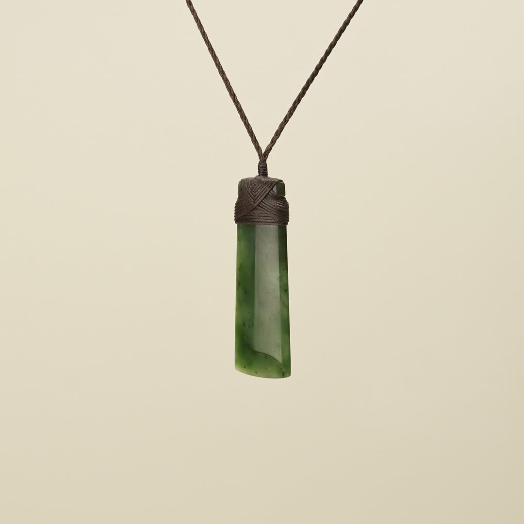 Toki Kahurangi Polished Pounamu Large Brown Binding