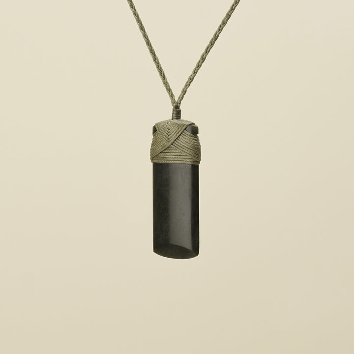 Kawakawa Toki Small Pounamu Pendant Khaki Binding
