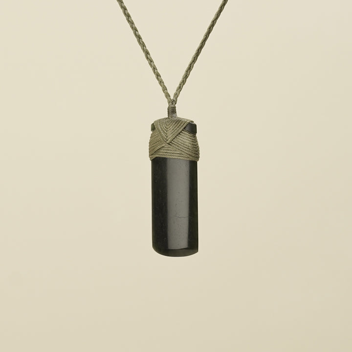 Kawakawa Toki Small Pounamu Pendant Khaki Binding