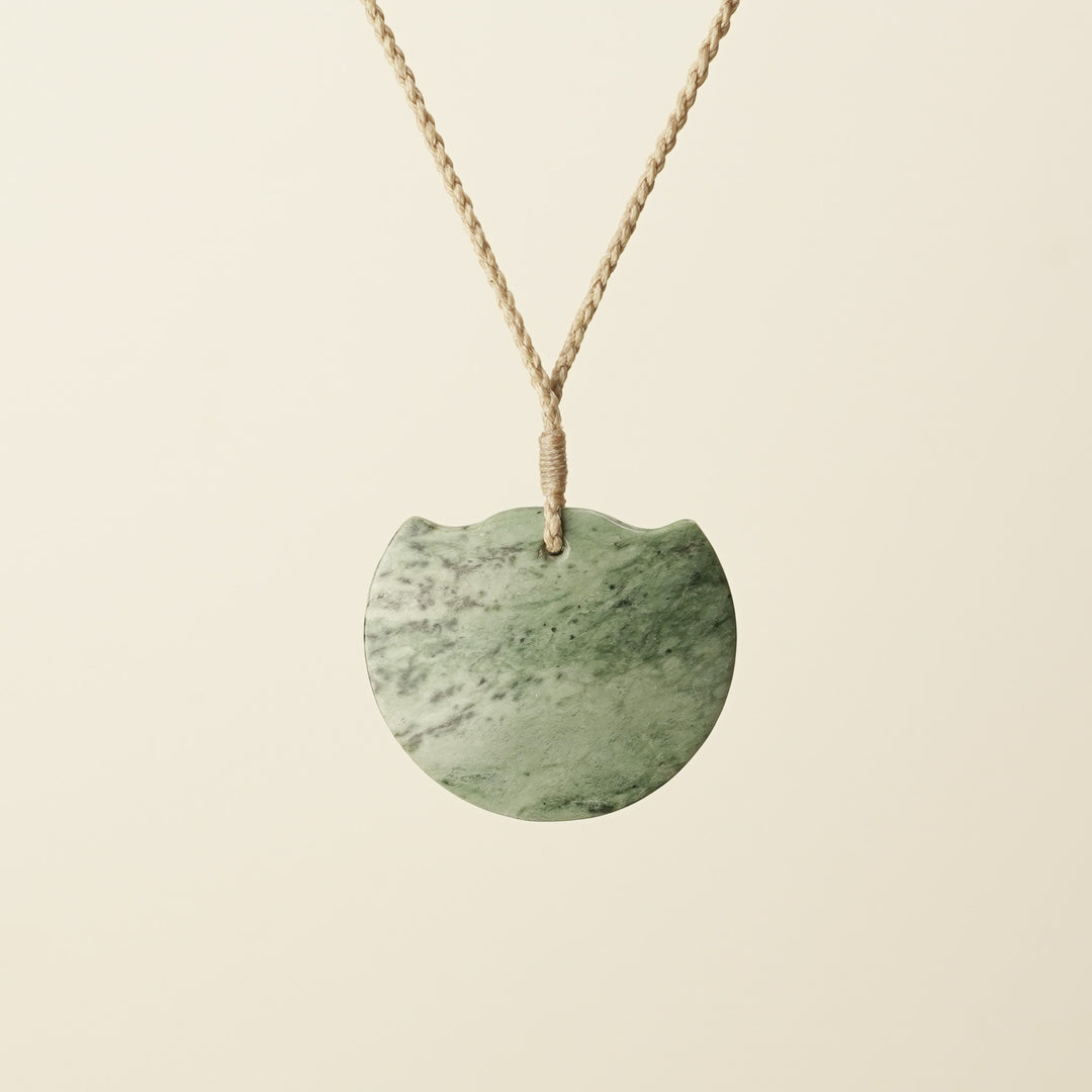 Breastplate Kōuma Whakarei Carved Inanga Pounamu Medium