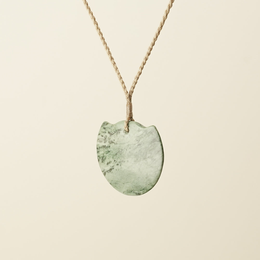 Breastplate Kōuma Whakarei Carved Inanga Pounamu Medium