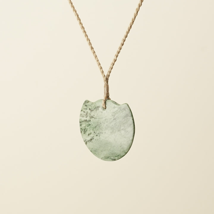 Breastplate Kōuma Whakarei Carved Inanga Pounamu Medium