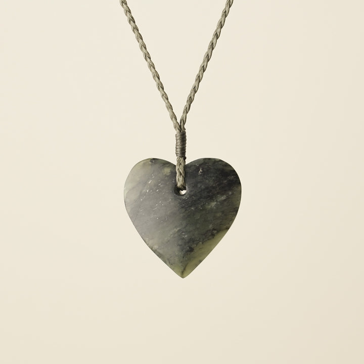 Manawa Heart Hapopo – Pounamu Small Medium Pendant