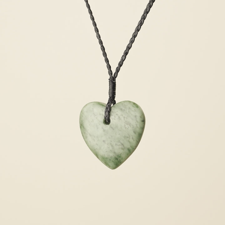 Manawa Heart Inanga Pounamu Small Medium – Pendant