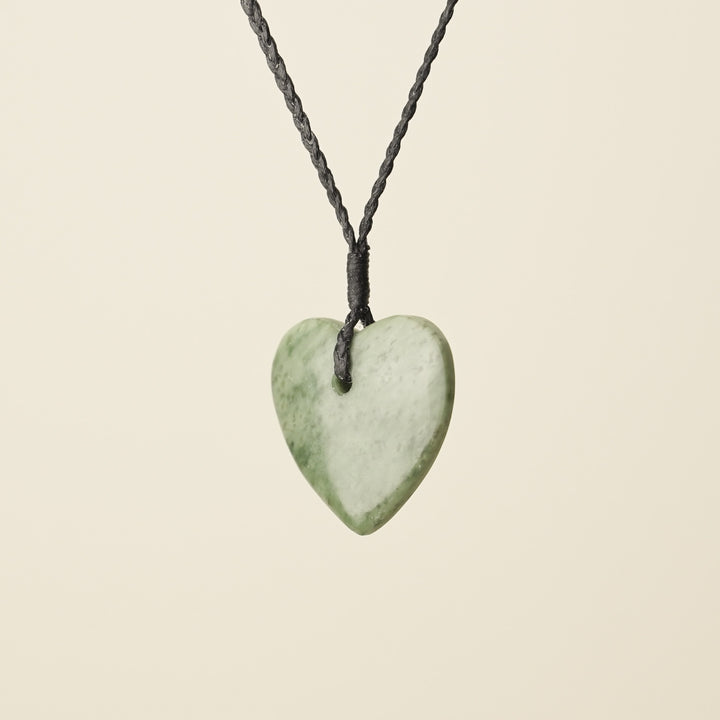 Manawa Heart Inanga Pounamu Small Medium – Pendant