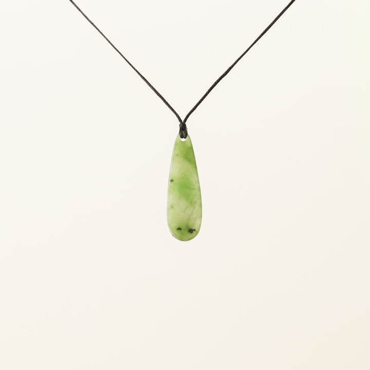 Greenstone Medium Slender Roimata Pendant