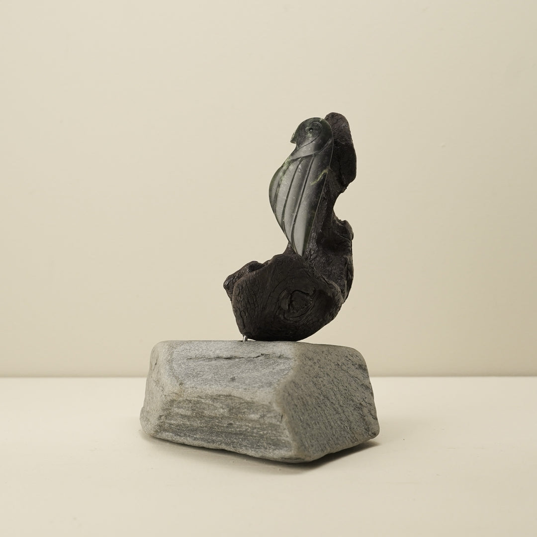 Mōhua (Bird) Pounamu Sculpture – Voice of Knowledge