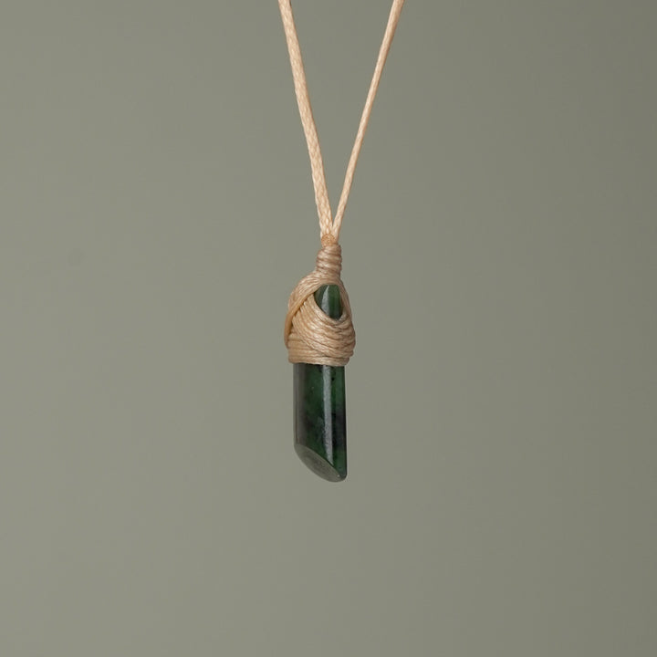 Pēpi Pounamu Toki, Tan Binding