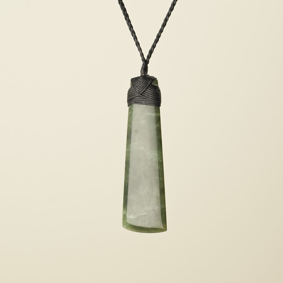 Toki Kawakawa Polished – Pounamu Large Pendant