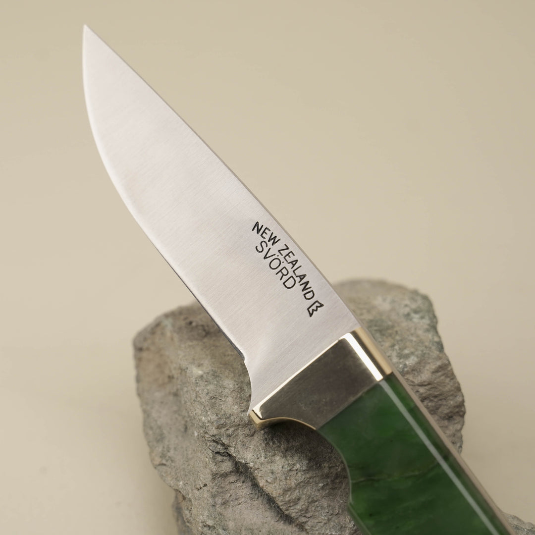 Pounamu Drop-Point Knife: Svord Carbon Steel, 10cm