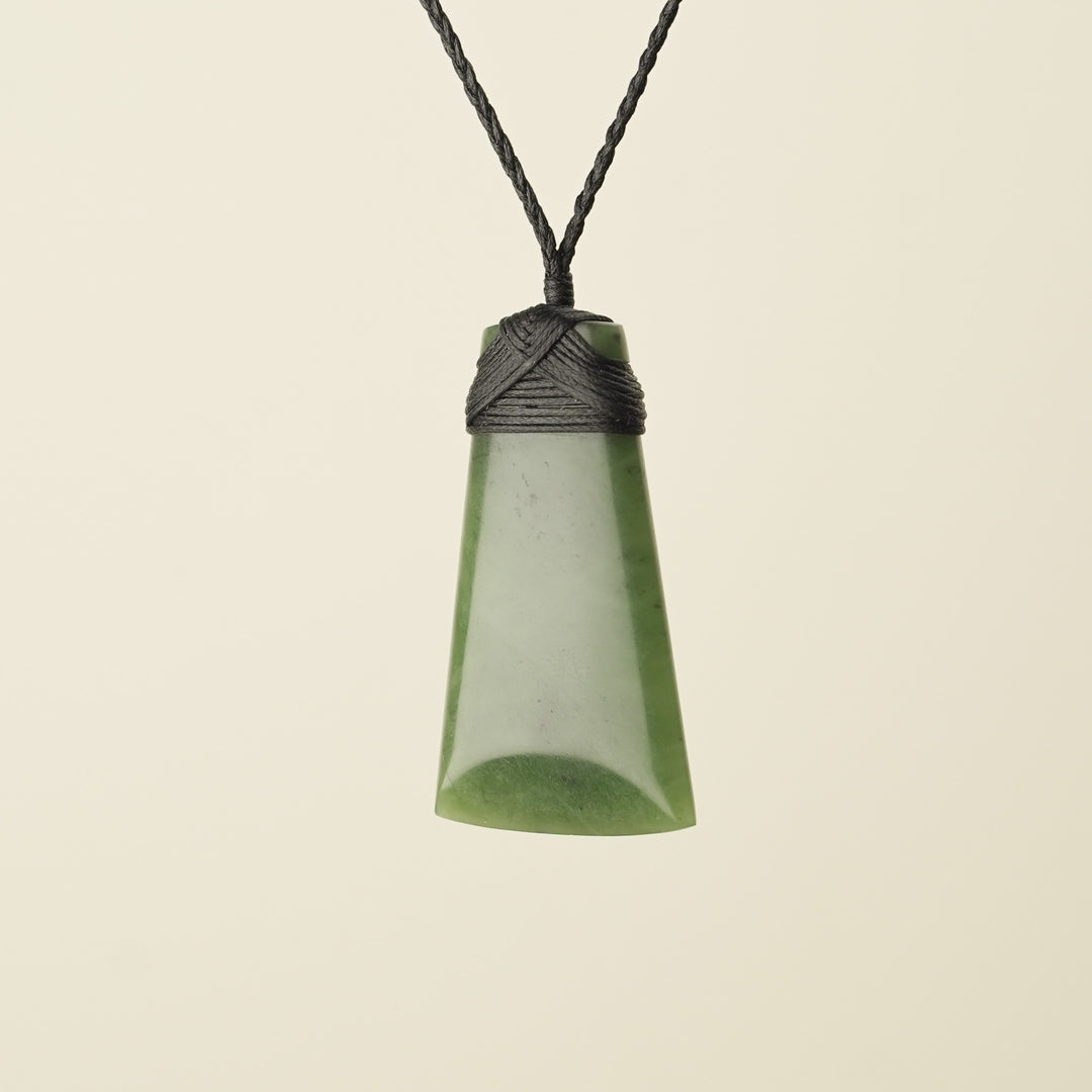 Toki Kahurangi Polished – Pounamu Large Pendant