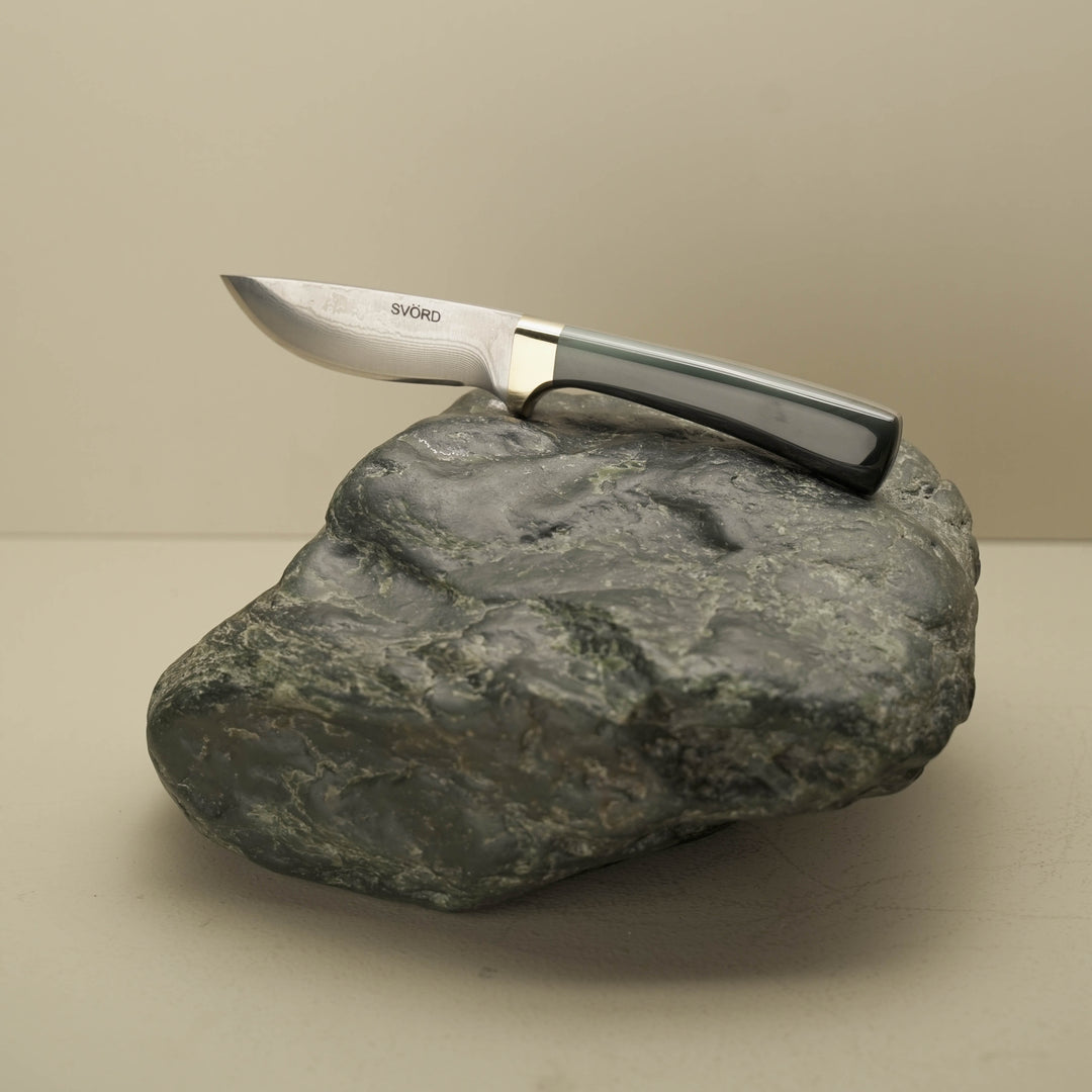 Greenstone Hunting Knife: Svord Damascus Blade