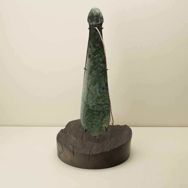 Mere Pounamu Sculpture Kawakawa & Kauri Base
