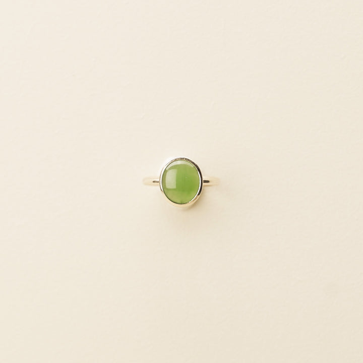 Kahurangi Oval Pounamu Ring 9ct Gold