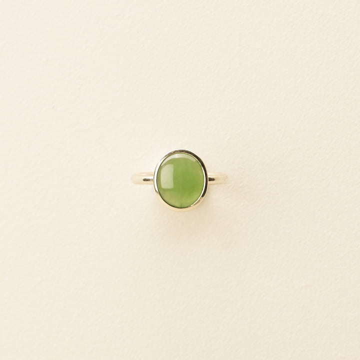 Kahurangi Oval Pounamu Ring 9ct Gold