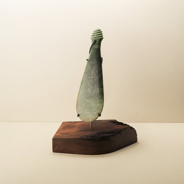 Pounamu Raukaraka Mere Sculpture 25cm