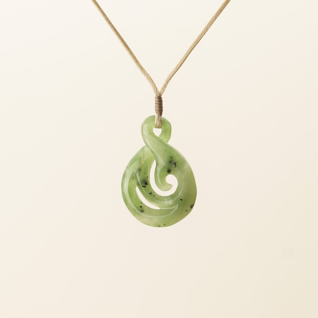 Pikorua Koru Pounamu Medium Pendant