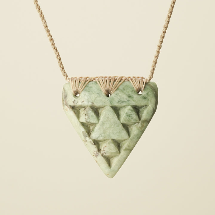 Niho Maunga Raukaraka Large Pounamu Pendant