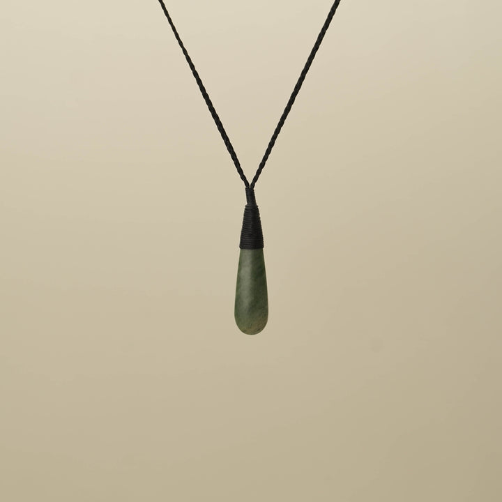 Raukaraka XS Roimata Pounamu Pendant, Black Binding