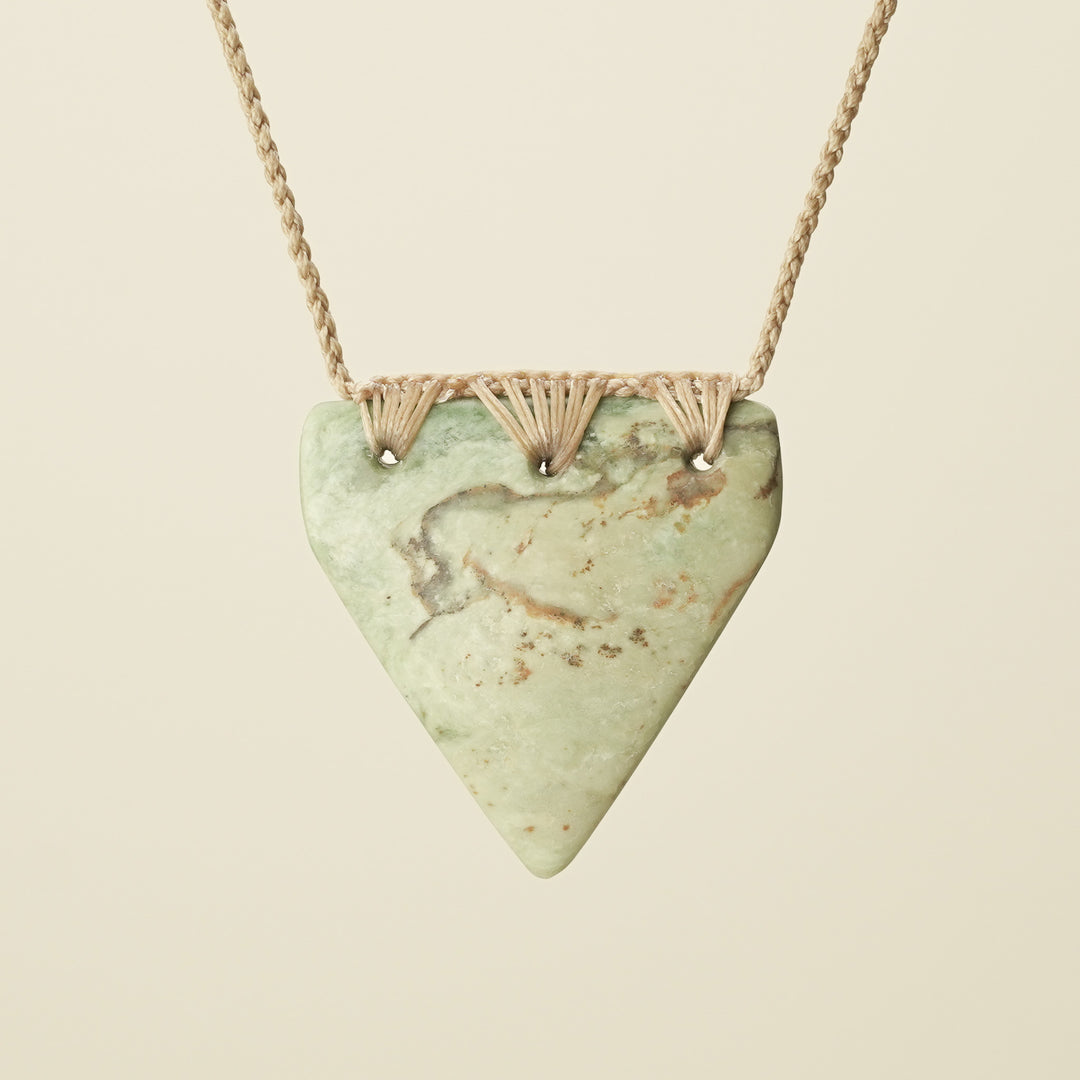 Niho Maunga Raukaraka Large Pounamu Pendant