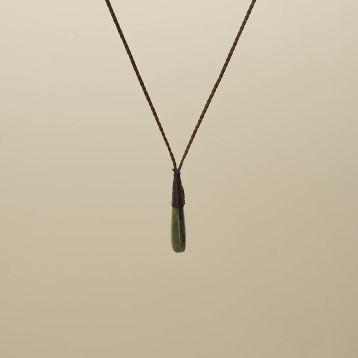 Raukaraka XS Roimata Pounamu Pendant, Brown Binding